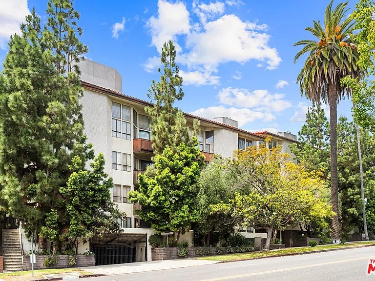 1277 S Beverly Glen Blvd #408 — Photo 33