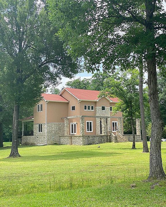 Beautiful country setting