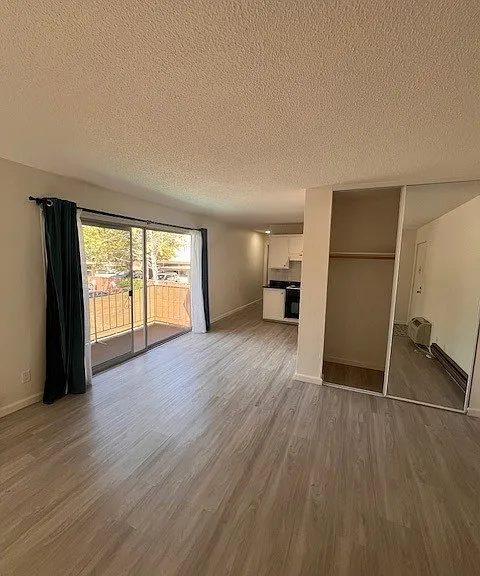 Spanish Castle Apartments — Photo 17