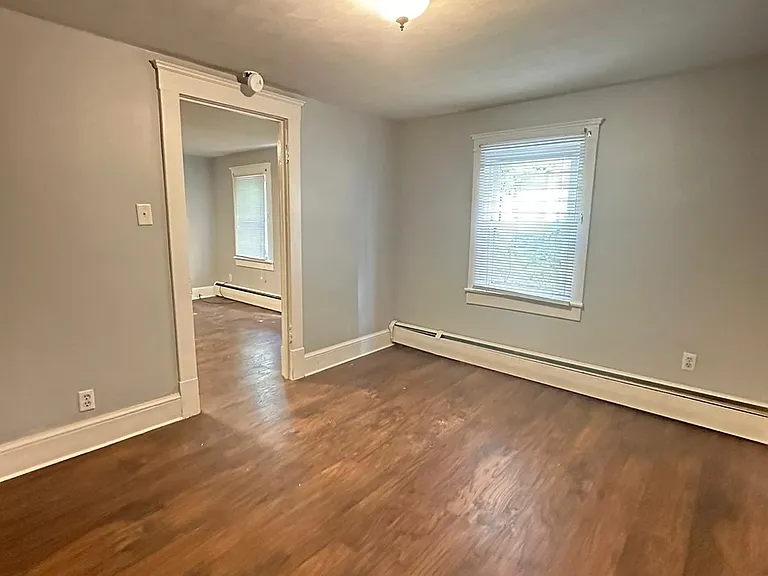 311 E Grove St #1D — Photo 11