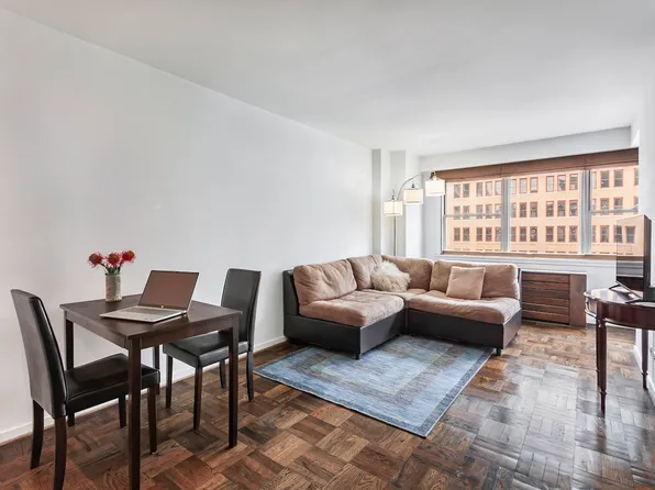 430 West 34th Street image 1 of 16