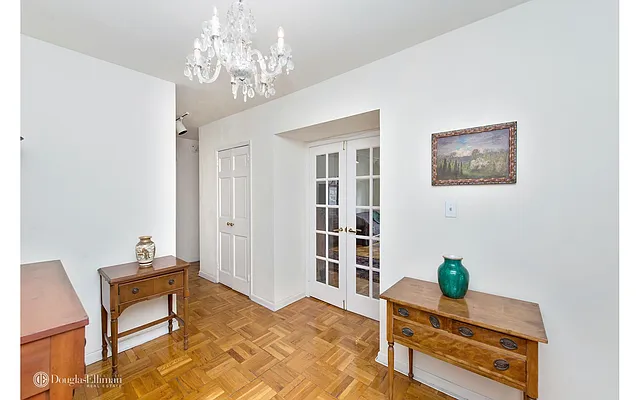 Sold by Douglas Elliman | media 27