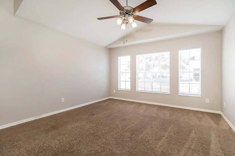 3 bed, 2.0 bath, 1675 sqft, $2,125 — Photo 4