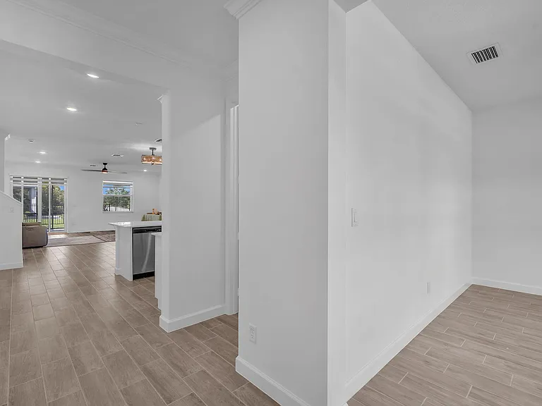 19270 Rolling Acres Rd — Photo 10