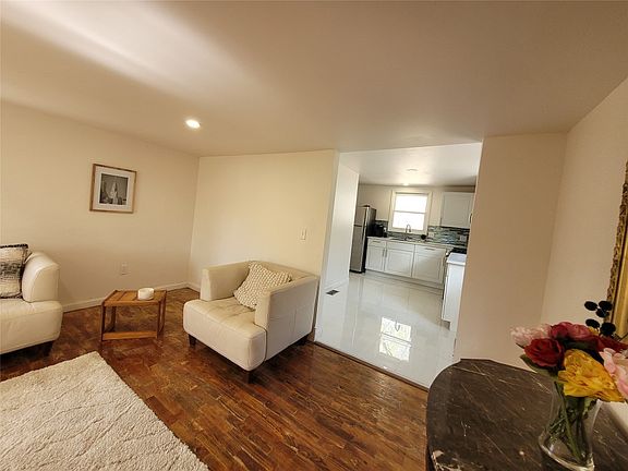 5th image of 3541 Parkway St