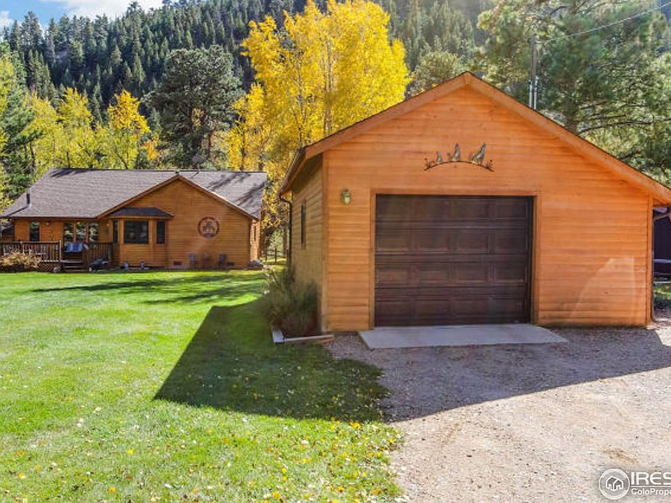 Oversized 1 car garage