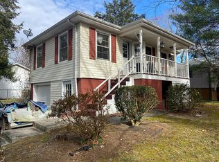 207 William Penn St, Mount Airy, NC 27030