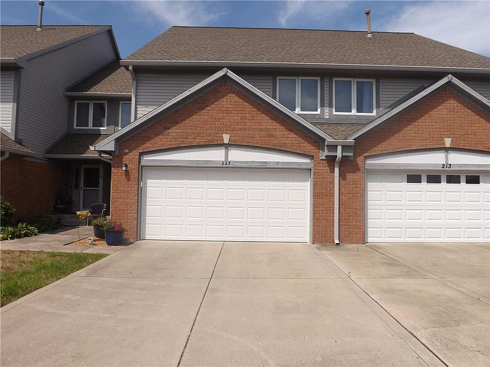 1st image of 227 Golf Ct