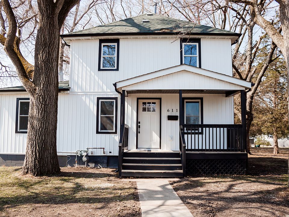 611 N Ash St, Momence, IL 60954 Zillow