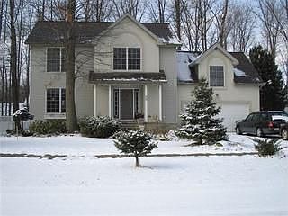 1st image of 696 Dogwood Ln