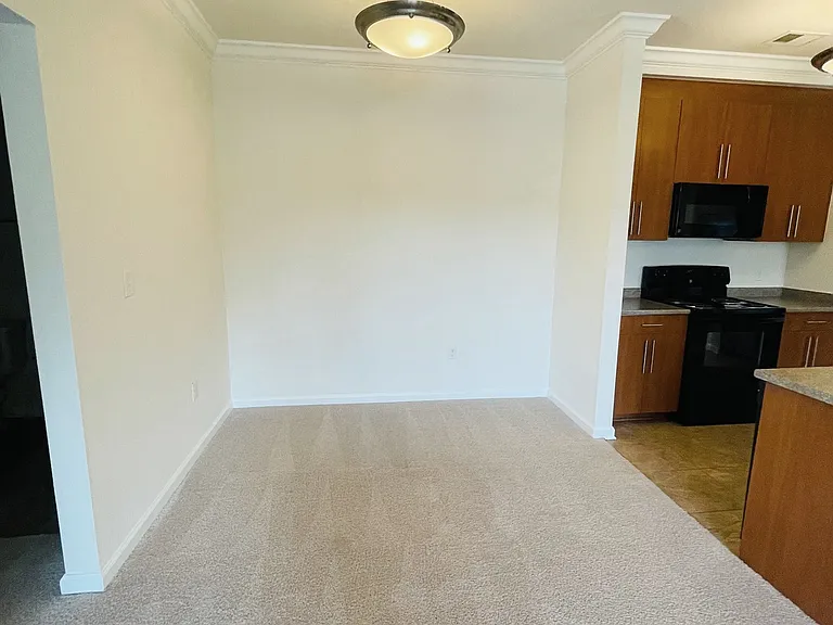 Clairmont at Chesterfield — Photo 93
