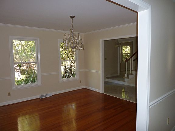 Formal Dining w/Hardwoods