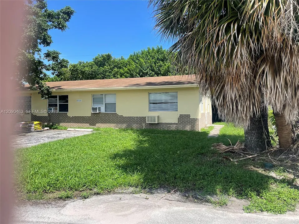 2120 NW 21st Ter #S