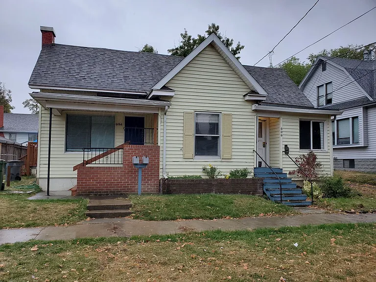 606 Main Ave — Photo 1