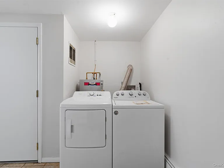 25 Woodland Terrace Ct — Photo 21
