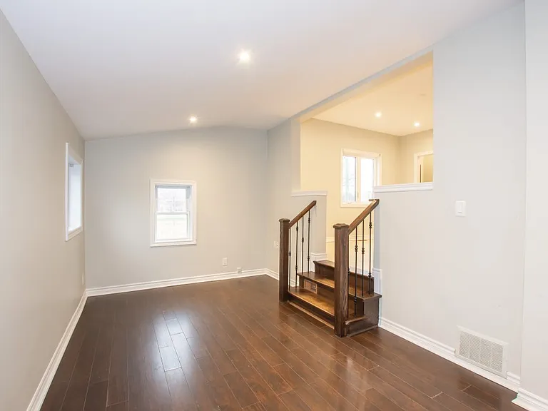 67 George St — Photo 11