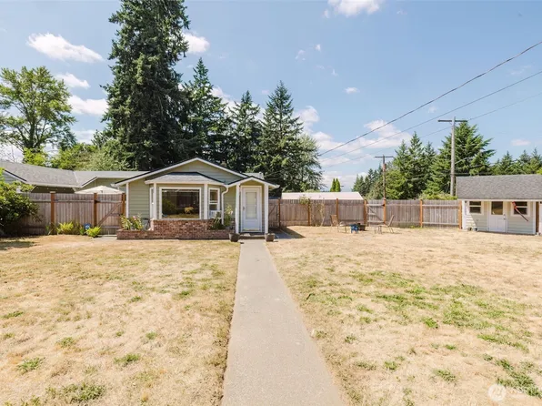 143 Dora Avenue, Bremerton, WA 98312