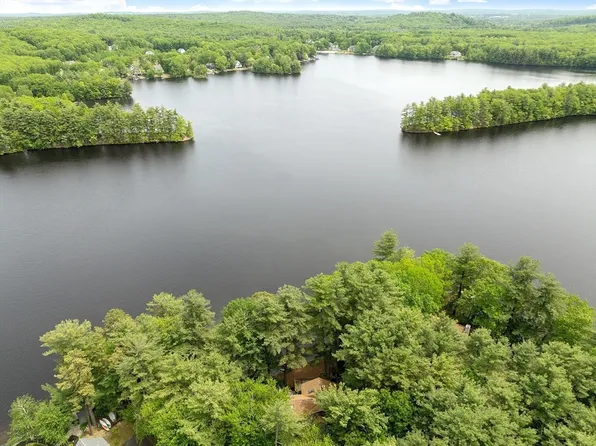 151 Flynn Rd, Lunenburg, MA 01462