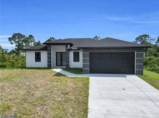 3313 66th St W, Lehigh Acres, FL 33971