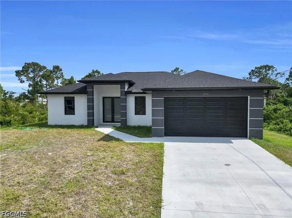 3313 66th St W, Lehigh Acres, FL 33971