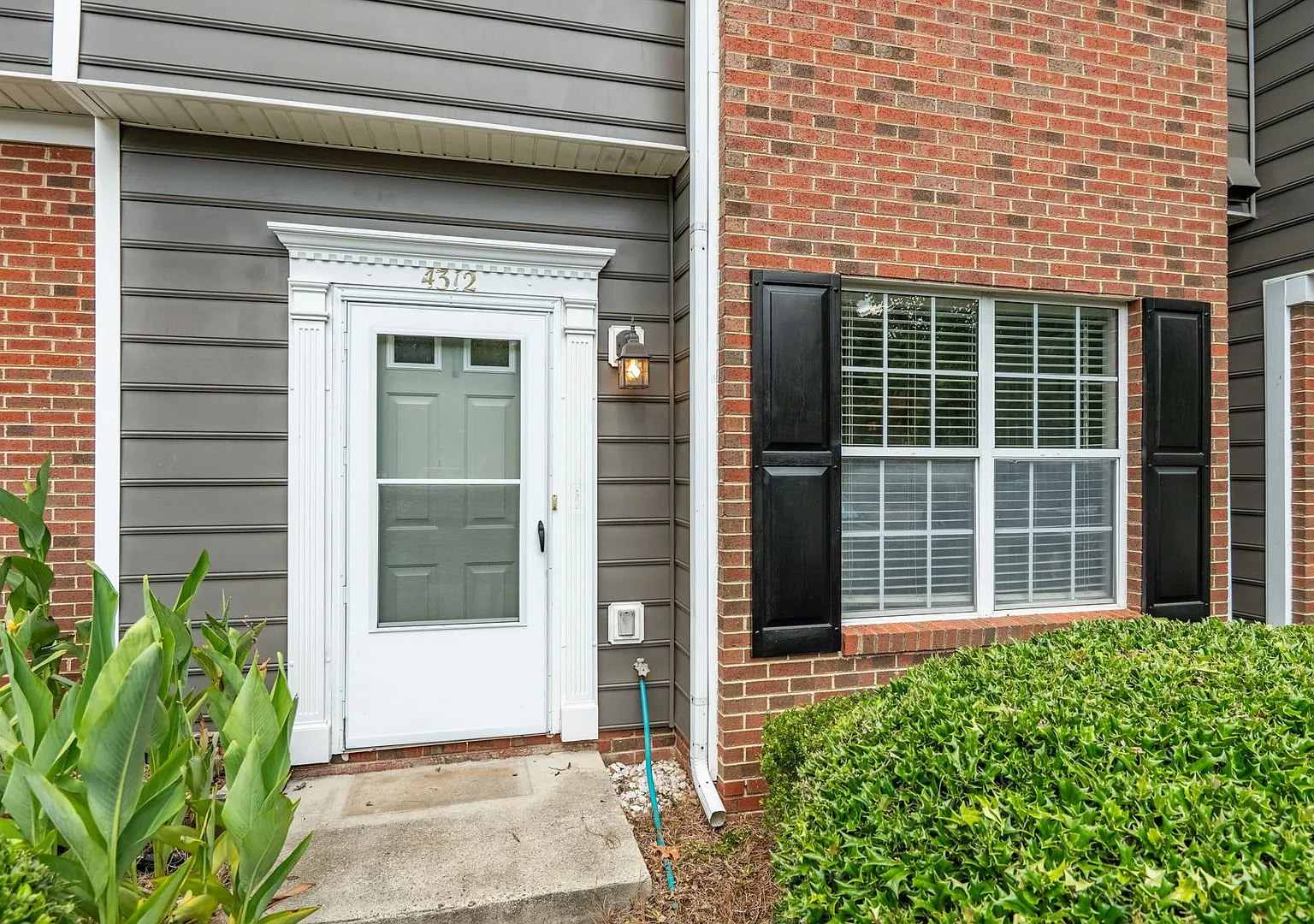 Townhome in North West Raleigh: Available Now — Photo 2