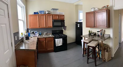 2126 N Sheffield Ave #4 Photo 1