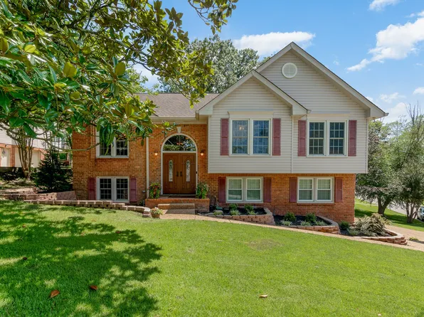 101 Oak Holw, Hermitage, TN 37076