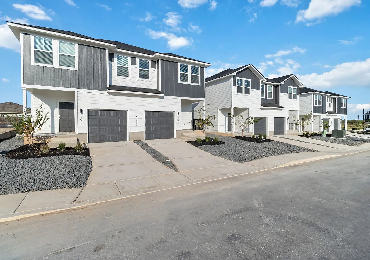 Luxury Townhome | No Back Door Neighbors! — Photo 1
