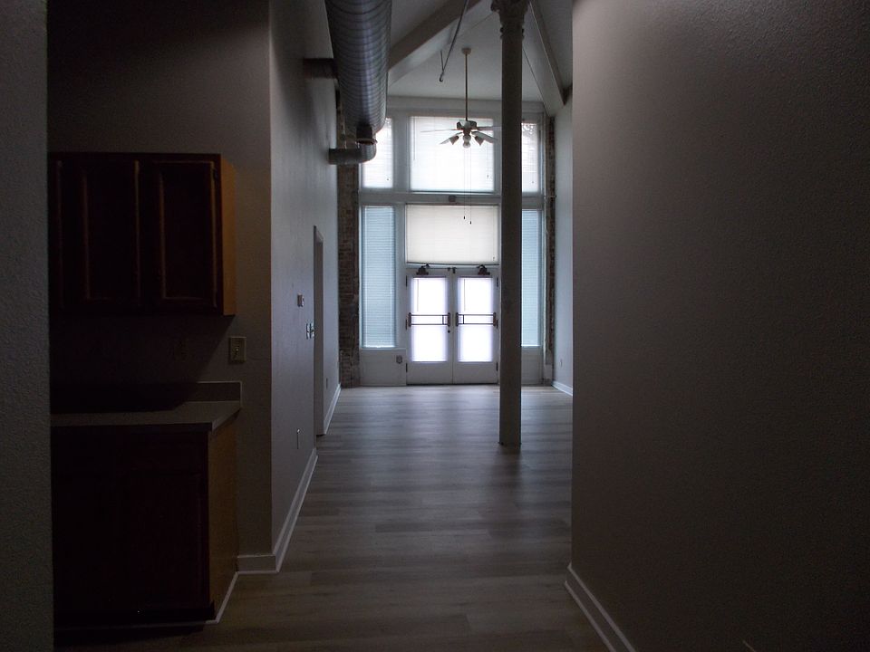 1st image of 216 N 4th St
