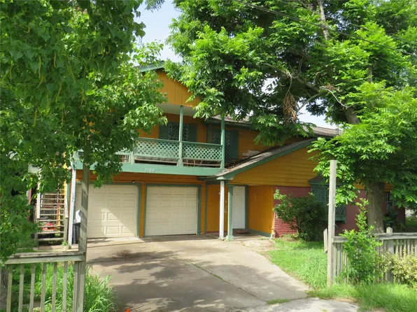 7102 N Highway 6, Hitchcock, TX 77563