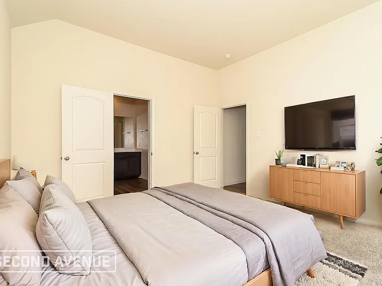 1329 Woodwinds Dr — Photo 10