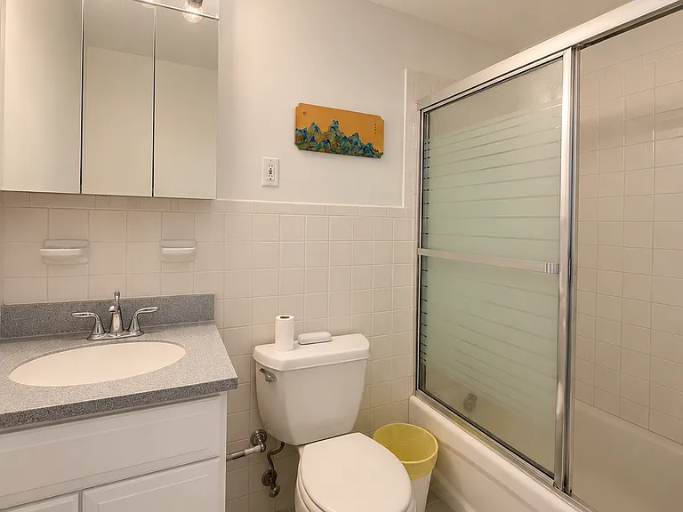 30 Lake Shore Ct #1 — Photo 10