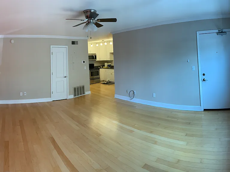 1397 Broadview Ave #8 — Photo 7