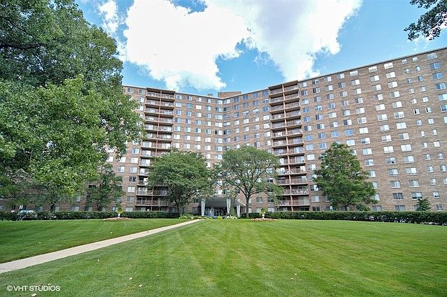 1st image of 7141 N Kedzie Ave APT 307