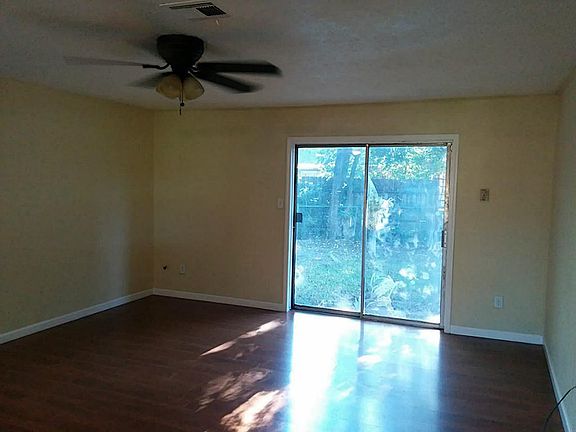 5th image of 11922 Wessex Dr