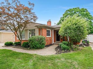 3939 Highfield Rd, Royal Oak, MI 48073