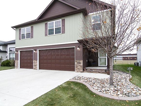 3rd image of 228 34th Ave E