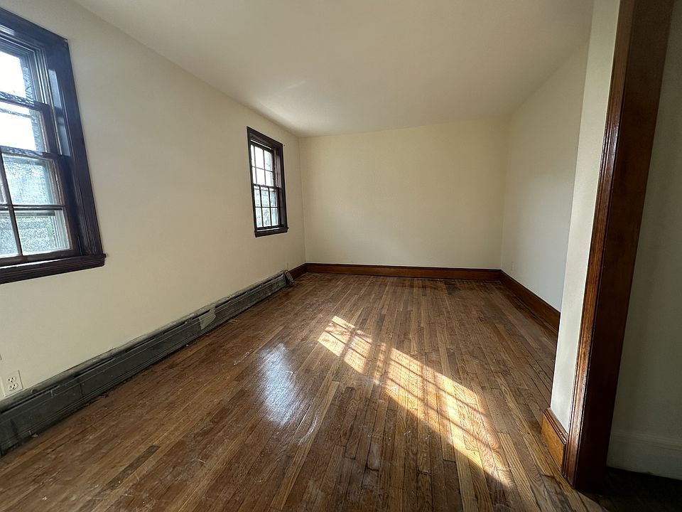 1st image of 149 Park Ave #1