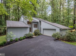 1678 Preakness Dr, Gambrills, MD 21054