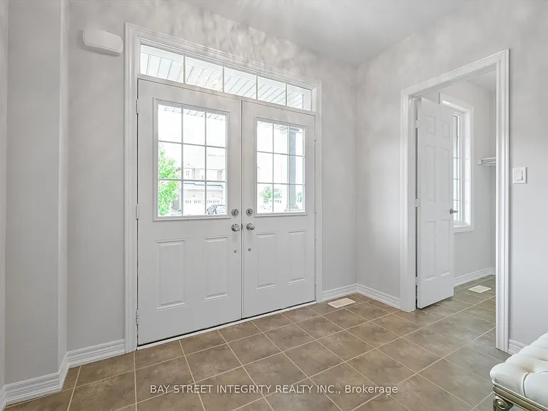 99 Greenspire Ave — Photo 3
