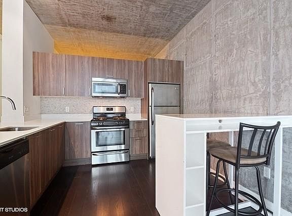2nd image of 1345 S Wabash Ave #907C