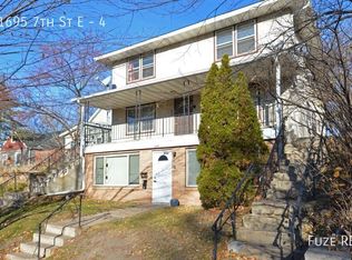 1695 7th St E APT 4, Saint Paul, MN 55106