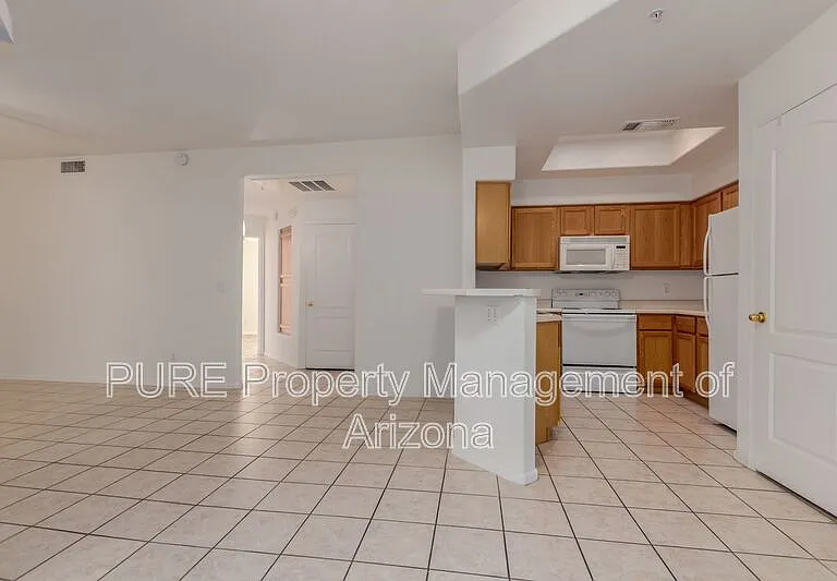 9151 W Greenway Rd #152 — Photo 9
