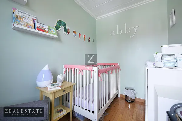 Rented by ZealEstate Group Inc | media 25