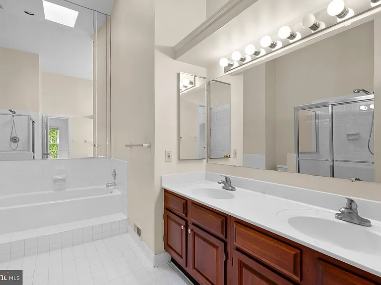11017 Cedarwood Dr — Photo 19