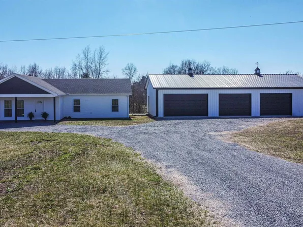 155 Camelot Dr, Cadiz, KY 42211