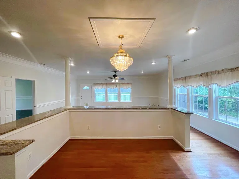 206 W Beech Rd — Photo 13