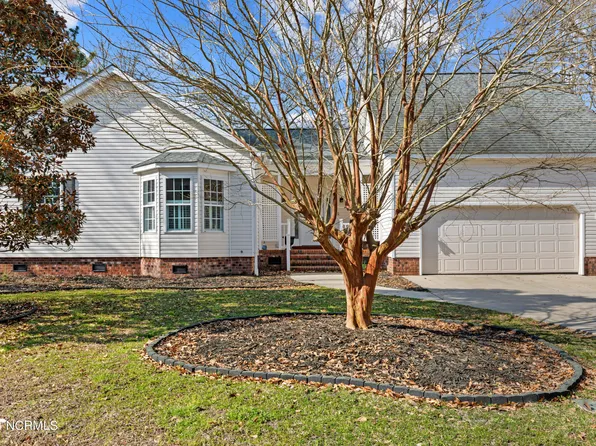 216 Chateau Drive, New Bern, NC 28560