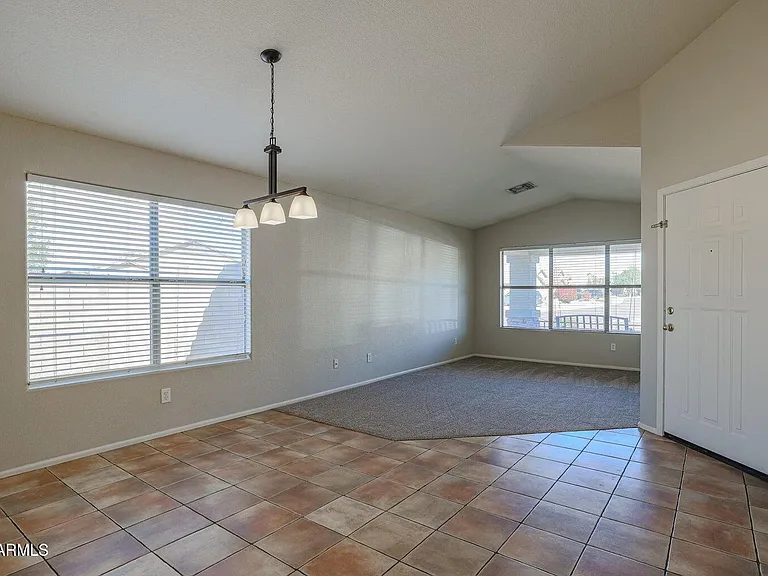 10269 W Patrick Ln — Photo 2