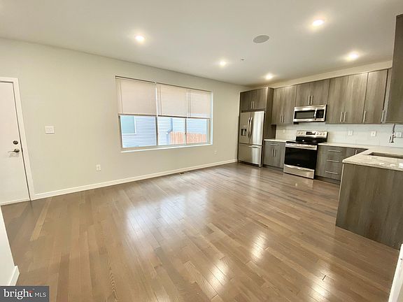 2nd image of 1524 N 8th St Unit 2
